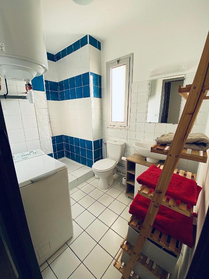 Appartement Au Port De Saint Cyprien Екстер'єр фото